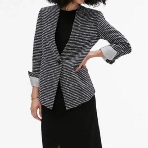 MM Lafleur Jackets & Blazers - MM Lafleur Black & White Striped Wharton Blazer Jacket SIZE 2